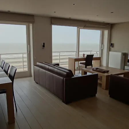 Seasight 1401 Located Directly On The Apartment *