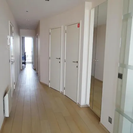 דירה In Near Golf Course